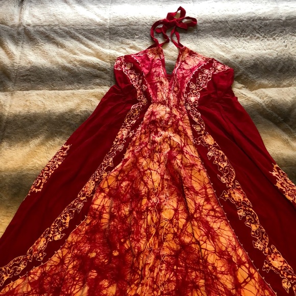 Monroe & Main Dresses & Skirts - Stunning! Hi lo red dress with halter strap NWOT